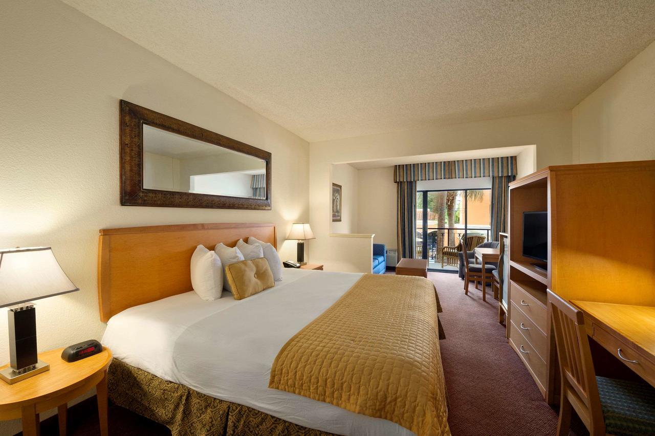 Ramada By Wyndham Kissimmee Downtown Hotel Exterior foto