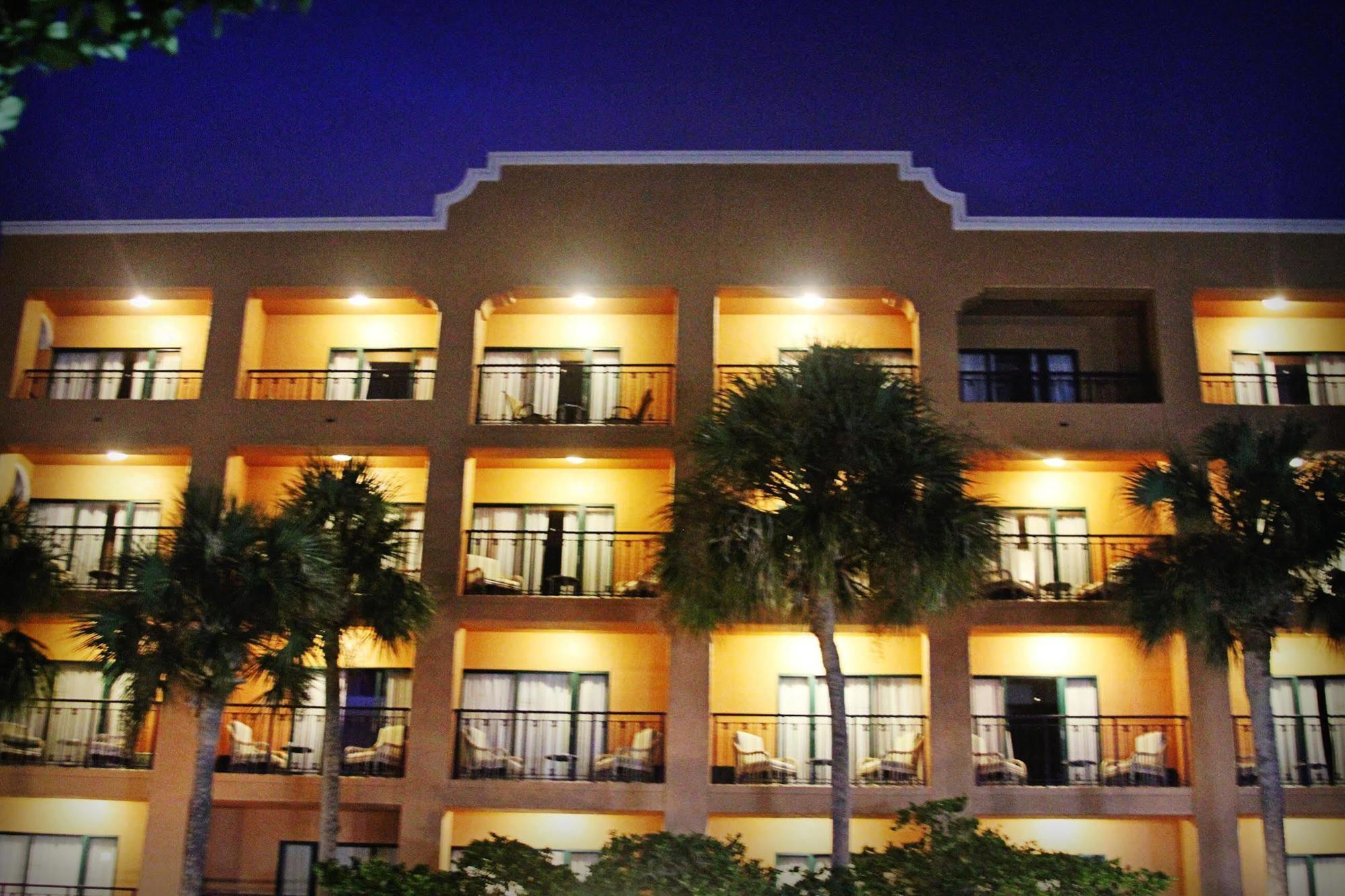 Ramada By Wyndham Kissimmee Downtown Hotel Exterior foto